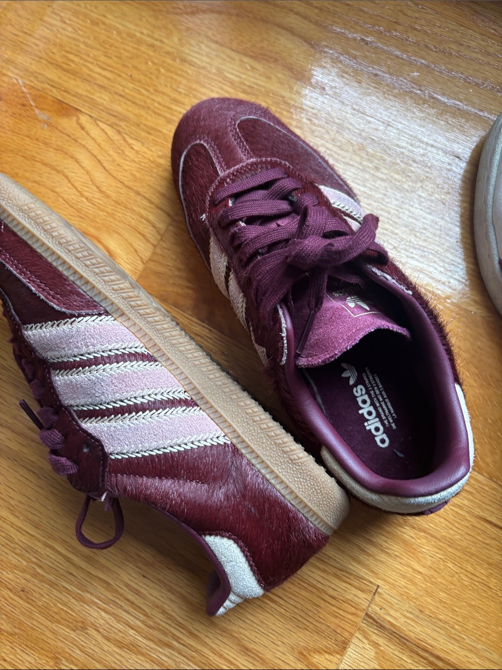 adidas Women's maroon “horse hair” Classic Sneaker